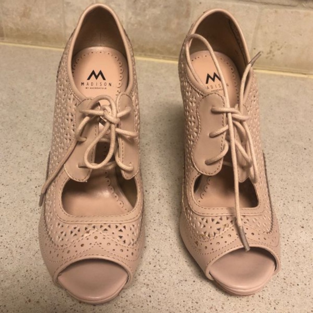 M madison heels